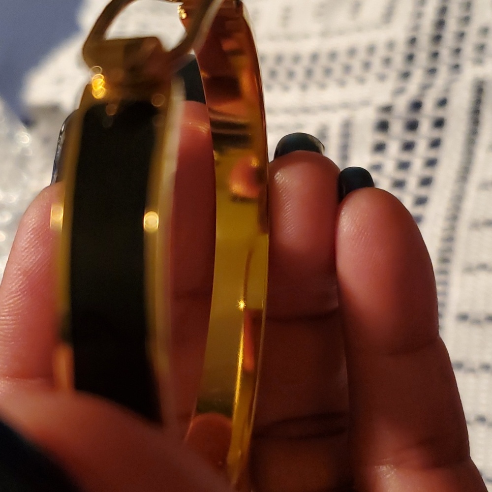Enameled Cuff Bracelet - Picture 5 of 5